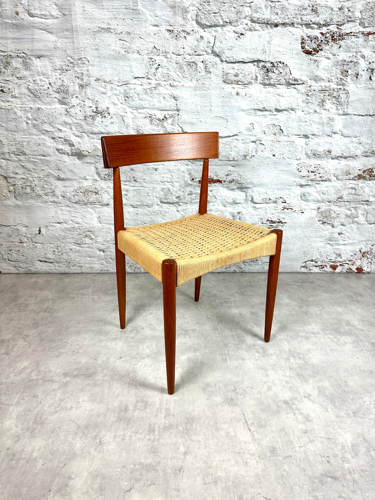 Dining Chair MK 200 Arne Hovmand-Olsen Mogens Kold Erlach Depot for Artefacts