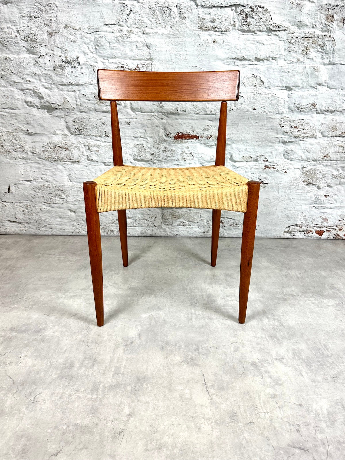 Dining Chair MK 200 Arne Hovmand-Olsen Mogens Kold Erlach Depot for Artefacts