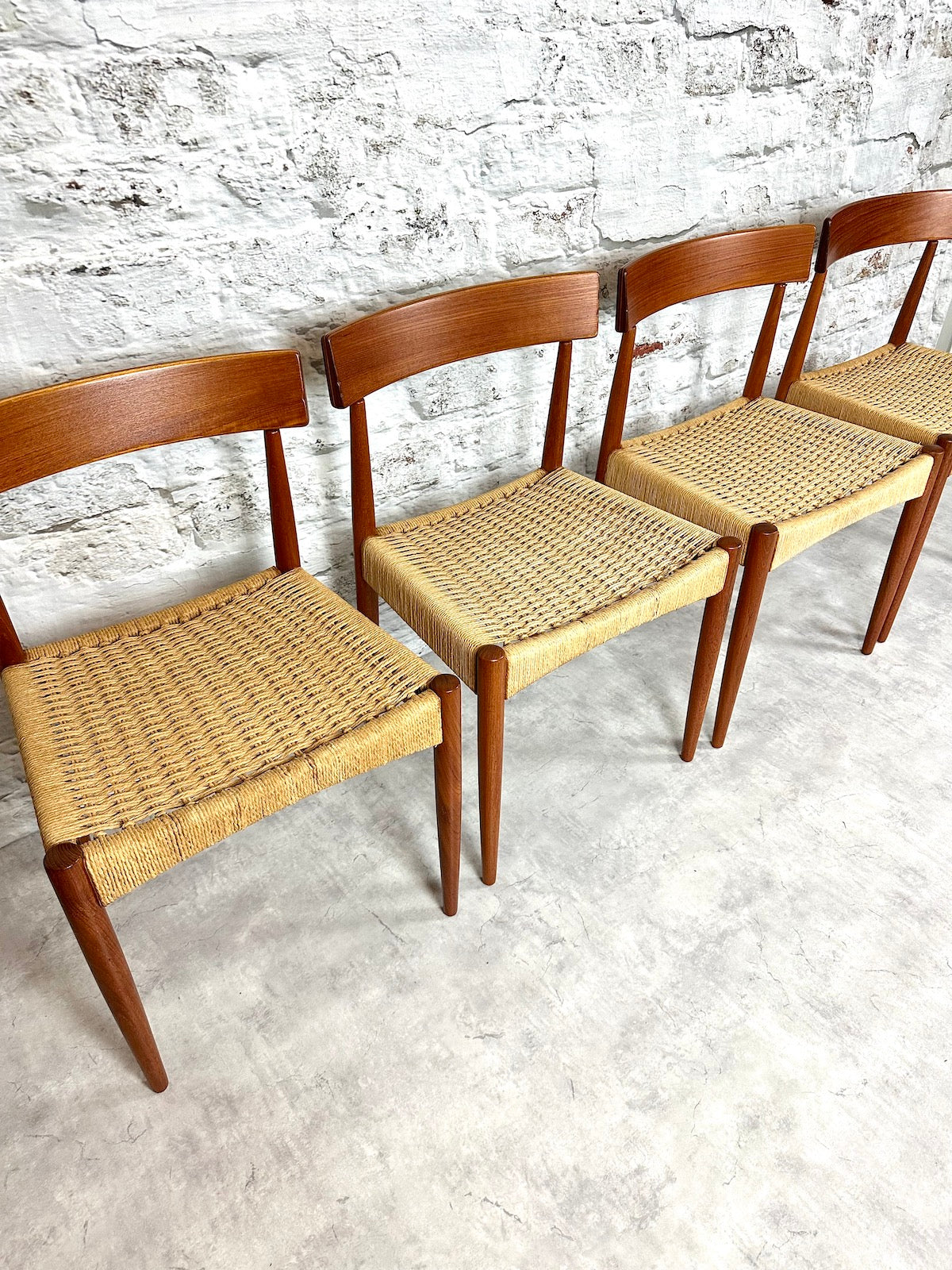 Dining Chair MK 200 Arne Hovmand-Olsen Mogens Kold Erlach Depot for Artefacts